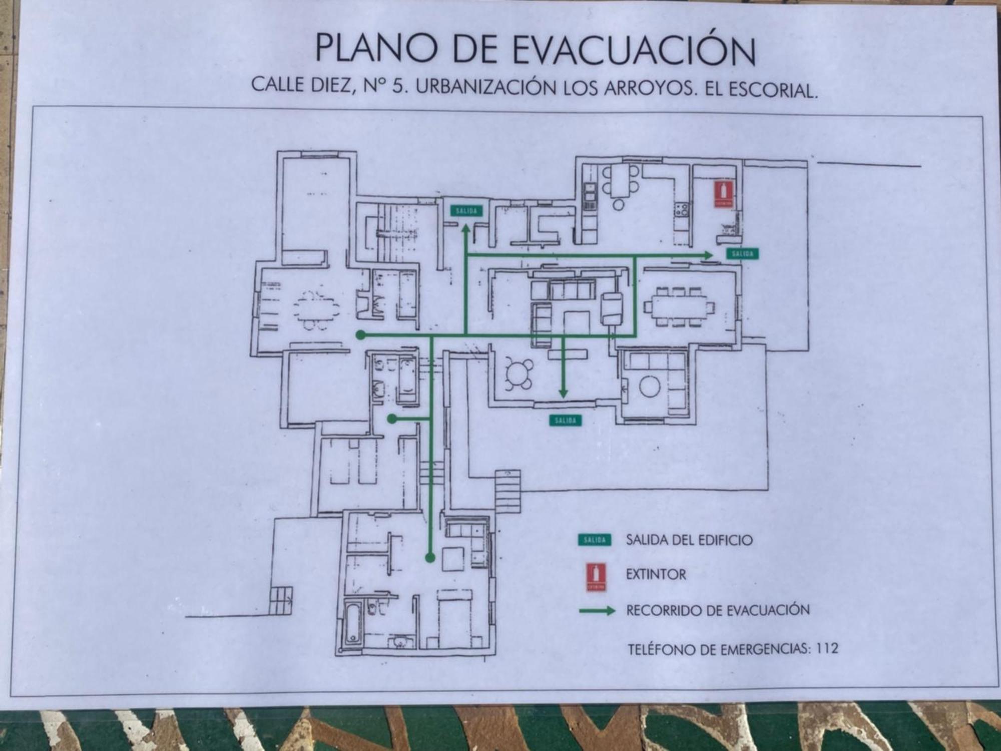 Chalet Con Piscina Vistas Y Salida A Parque Natural إل إسكوريال المظهر الخارجي الصورة